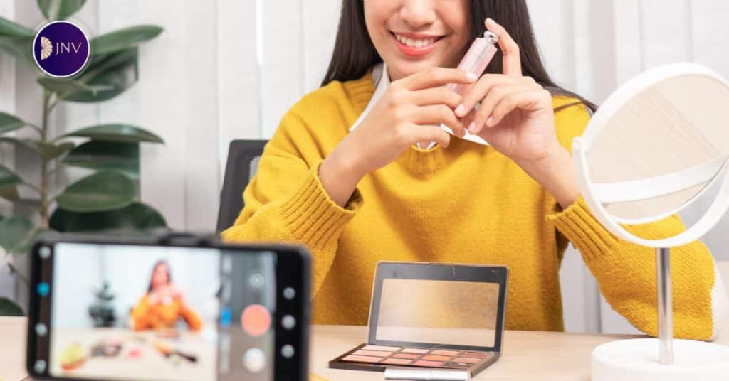 Phân biệt KOC và KOL: Hiểu đúng để triển khai chiến dịch Influencer hiệu quả